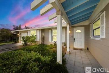 Main picture of 426 Canterbury Rd
