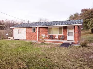 Main picture of 473 Gillespie Rd