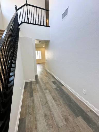 Main picture of 2664 Strichen Ave