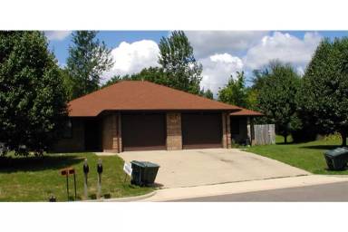 Main picture of 714 Republic Dr