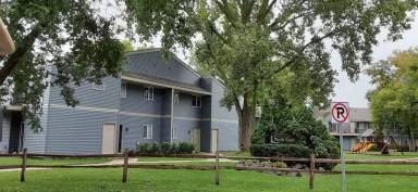 Main picture of 670 106th Ln NW