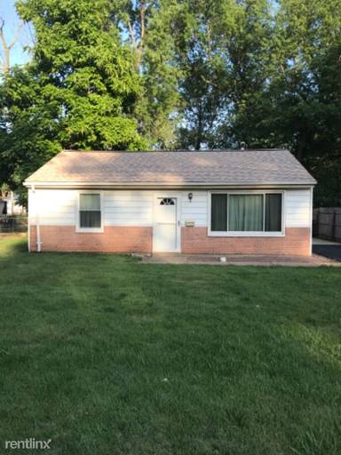 Main picture of 6 McNulty Dr