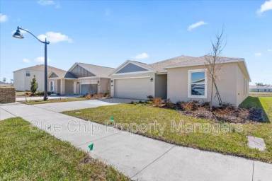 Main picture of 5131 Magnolia Palm Dr