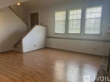 Main picture of 2409 N Bramblewood St