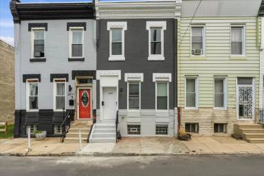 Main picture of 2039 N Stillman St