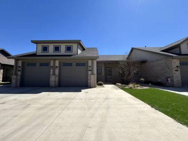 Main picture of 2525 - 2555 138th St