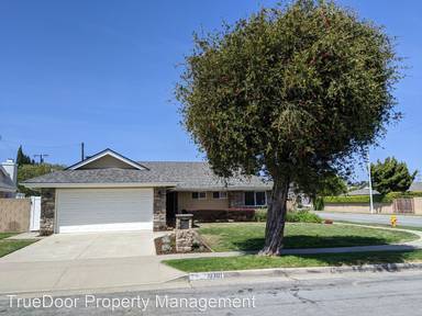 Main picture of 10381 Christmas Dr