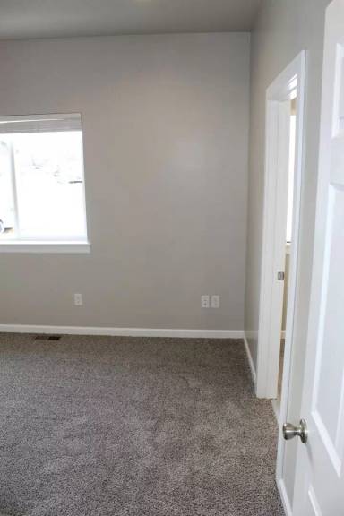 Main picture of 575 Baker St