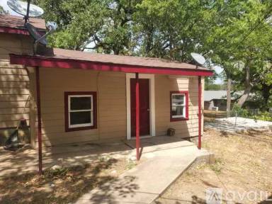 Main picture of 103 E White Unit St