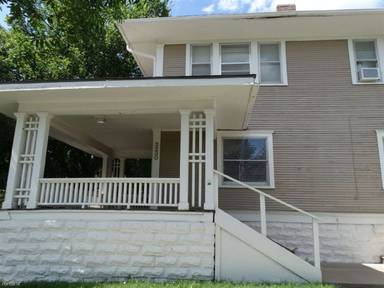 Main picture of 3238 E 1st St N