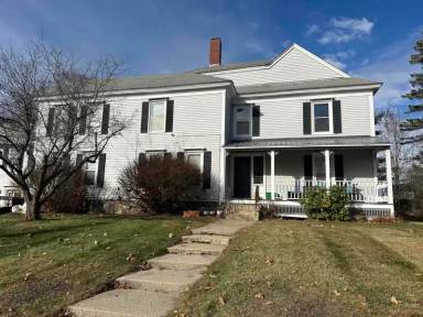Main picture of 24 Spring St