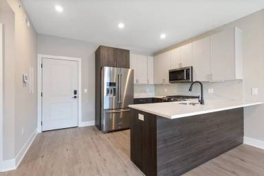 Main picture of 408 N Front St