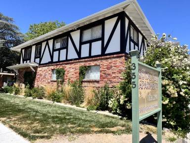 Main picture of 355 Broadway Blvd