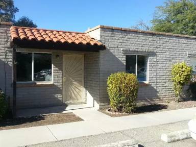 Main picture of 3646 E Blacklidge Dr