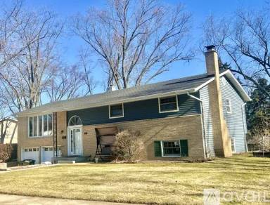Main picture of 333 N Lytle Dr