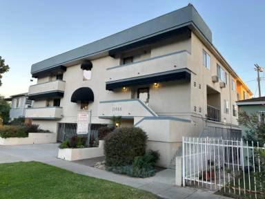 Main picture of 11460 Venice Blvd