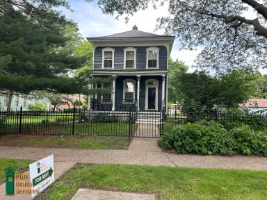 Main picture of 409 Dayton Ave