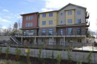 Main picture of 557 W Bakerview Rd