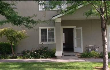 Main picture of 76 Hampton Pl
