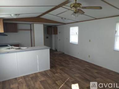 Main picture of 132 Yarbro Rd