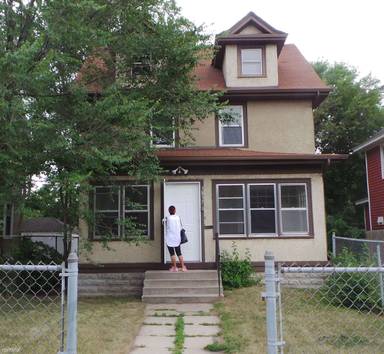 Main picture of 3815 2nd Ave S