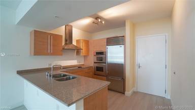 Main picture of The Emerald At Brickell Condo