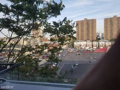 Main picture of 235 58th St