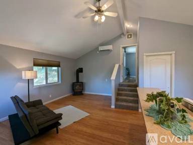 Main picture of 11224 Pleasant Valley Rd