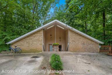 Main picture of 112 S Peak Dr