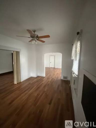Main picture of 3186 W 88th St