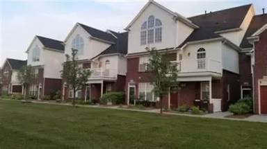 Main picture of 8483 Towne Center Cir N