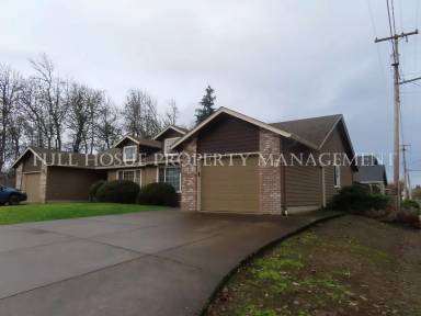 Main picture of 3310 Arrowhead St