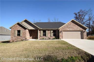 Main picture of 32 Dirleton Dr