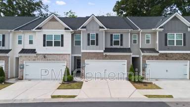 Main picture of 192 Hampton Cir