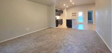 Main picture of 7504 100th St