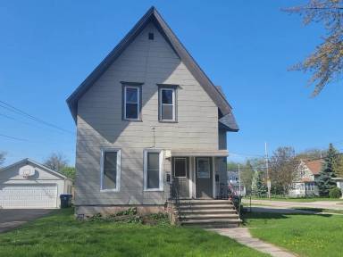 Main picture of 305 E Doty Ave