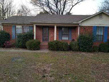 Main picture of 43 Warfield Cv