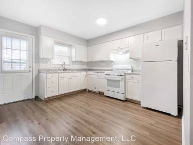 Main picture of 5886 Christie Ave SE
