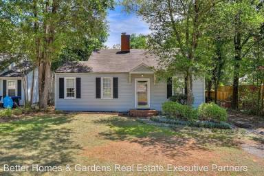 Main picture of 1742 King Woods Dr