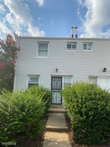 Main picture of 2741 Iverson St