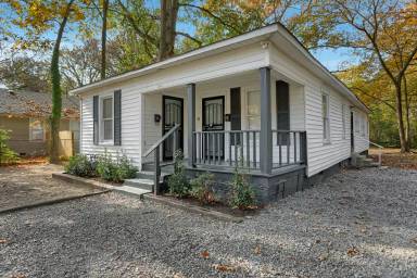 Main picture of 795 Brower St