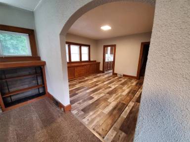 Main picture of 3214 E University Ave