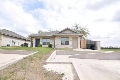 Main picture of 1255 Honor Ln