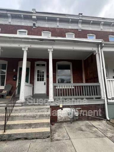 Main picture of 339 S 15th St
