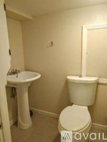 Main picture of 2332 Fox Way