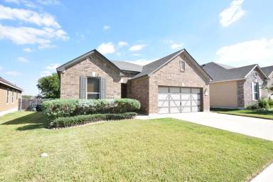 Main picture of 1127 Lonesome Oak Dr