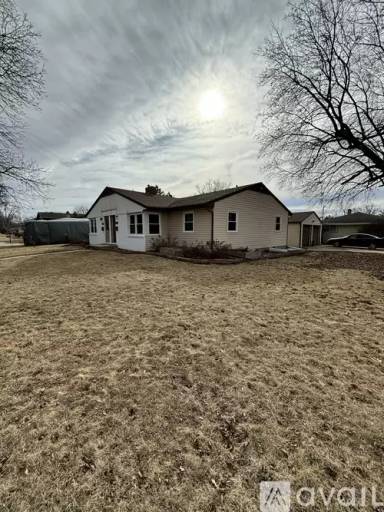 Main picture of 2047 Ravine St