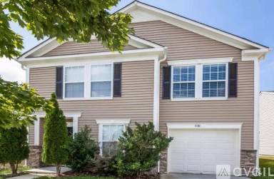 Main picture of 938 Littleton Dr