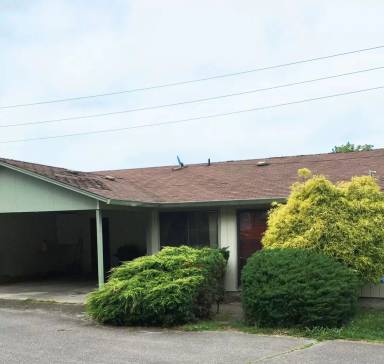 Main picture of 2726 Pine Rd NE