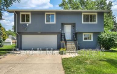 Main picture of 6005 N 106th Cir
